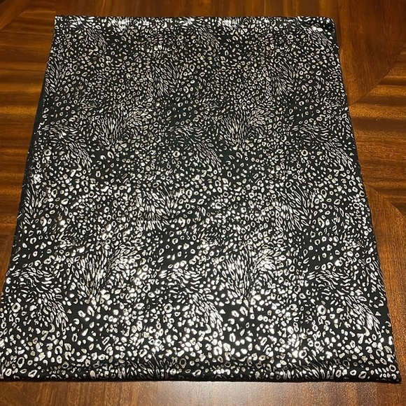 Matching Set - Infinity Scarf & Wristlet Animal Print with Foil Accents - Picture 5 of 16